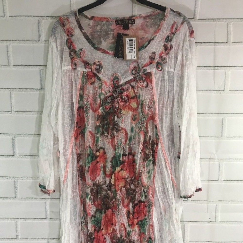 NWT Velzera Floral Free Petal Plucker Dress